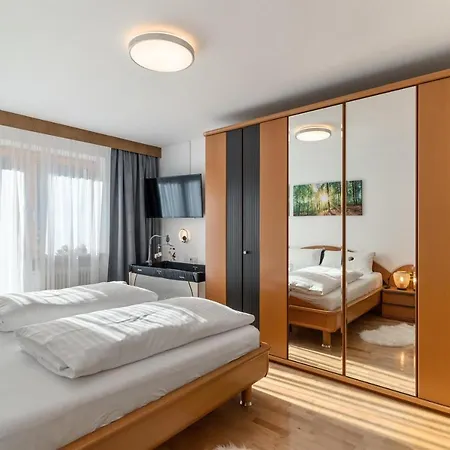 Ferienhaus Werth Holiday home Ried im Oberinntal